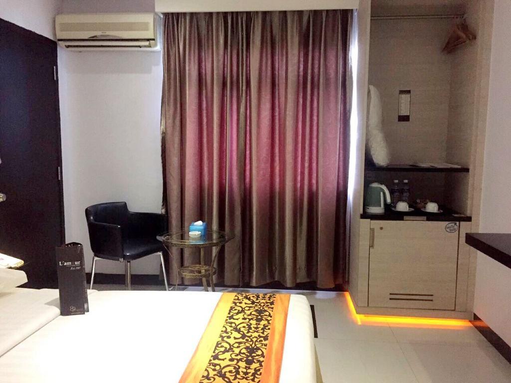 89 Hotel Batam Eksteriør billede