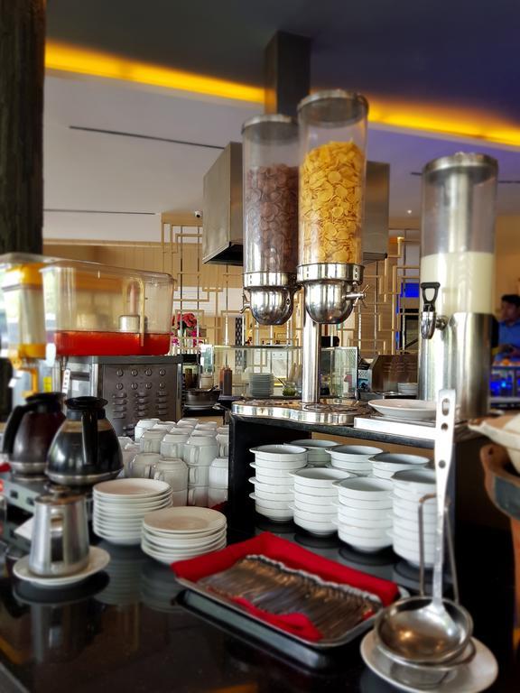 89 Hotel Batam Eksteriør billede