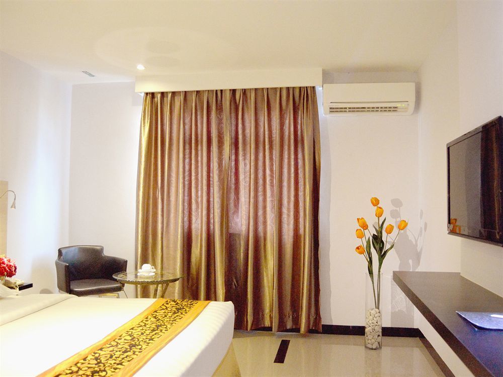 89 Hotel Batam Eksteriør billede