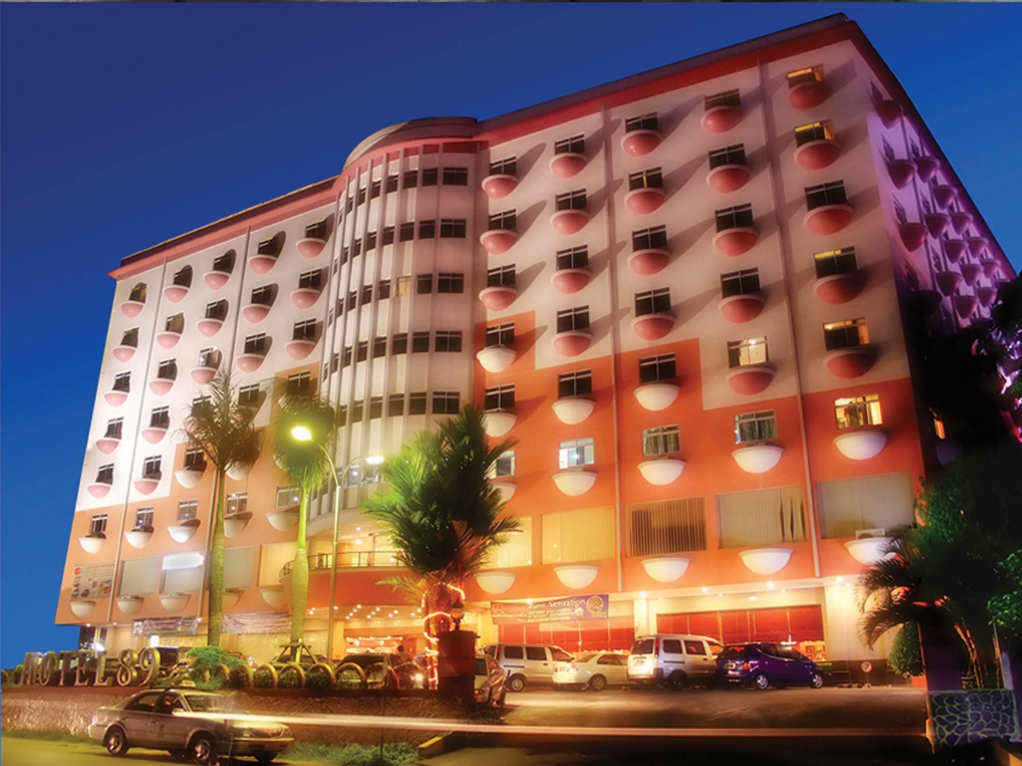 89 Hotel Batam Eksteriør billede