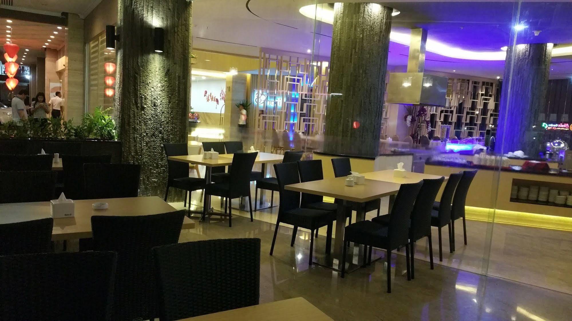 89 Hotel Batam Eksteriør billede